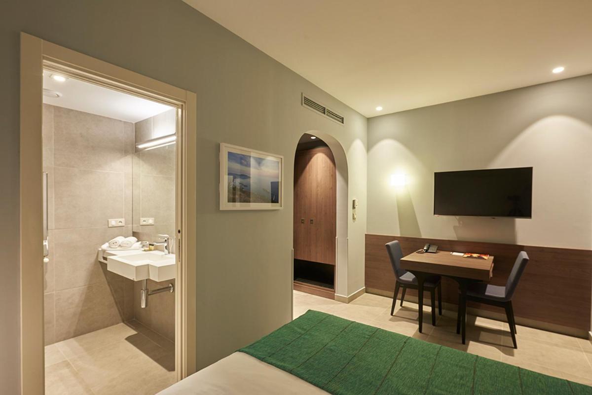M Suite Hotel Algiers Bagian luar foto
