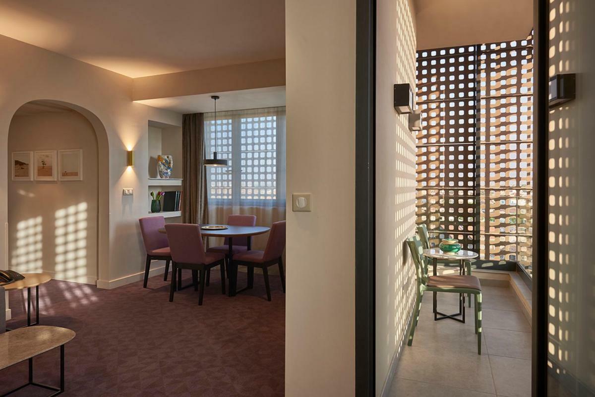 M Suite Hotel Algiers Bagian luar foto